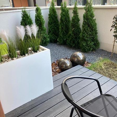 Ferienwohnung Wislane Tarasy 2.0, Free Parking, Private Garden Krakau Exterior foto